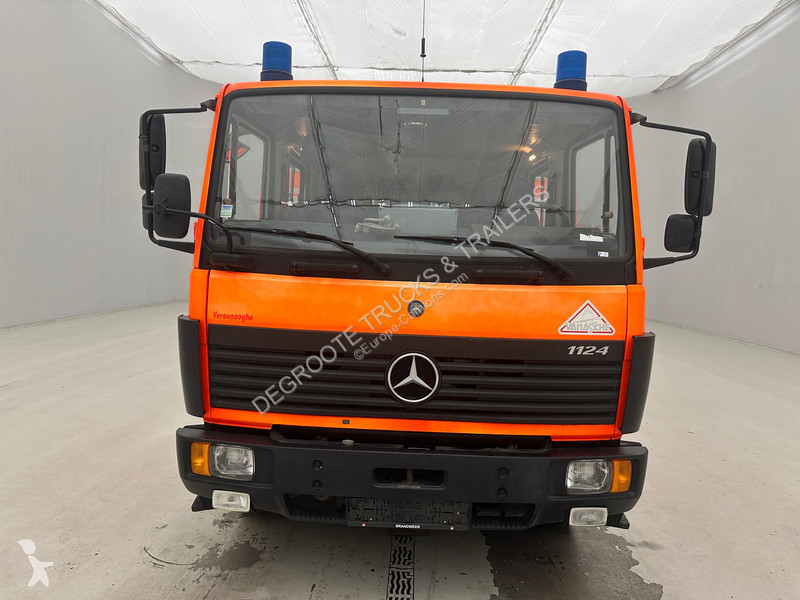 شاحنة Mercedes 1124