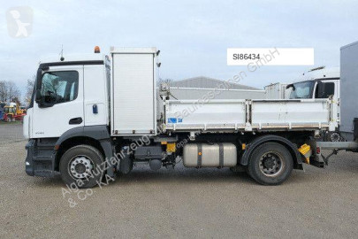 Camion ribaltabile Mercedes