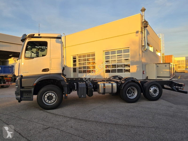 Lastbil Mercedes AROCS CARRO L
