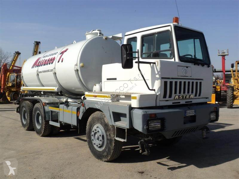شاحنة Astra BM304
