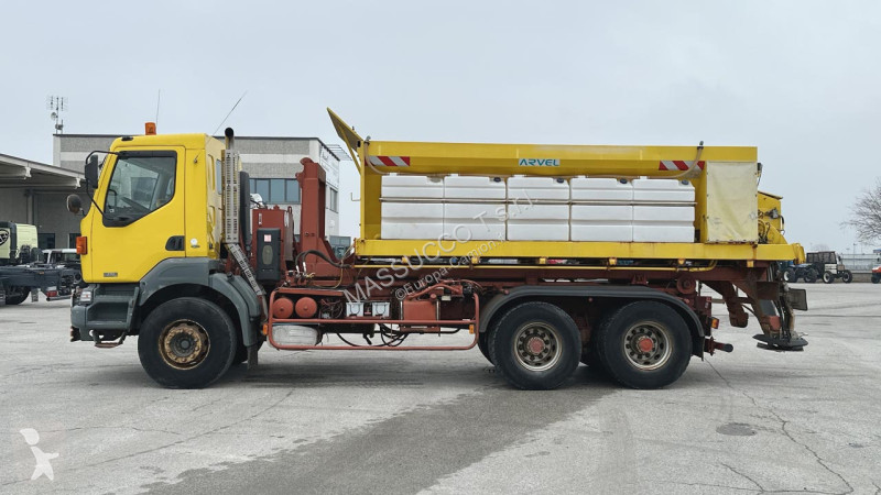 شاحنة Renault 370 DCI 6x4