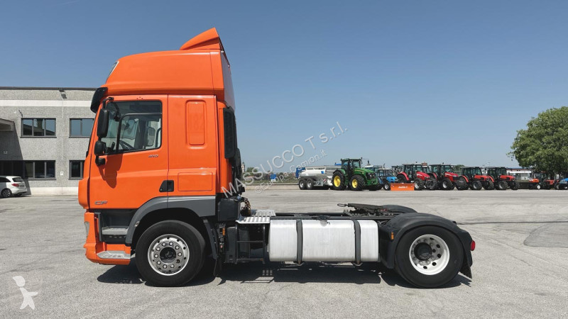شاحنة DAF CF 410 4X2