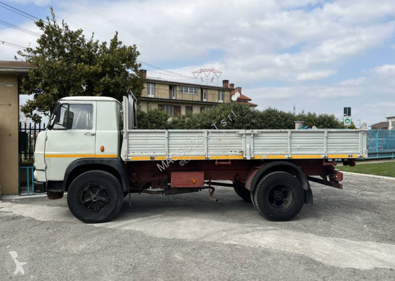 شاحنة Fiat 673N 4X2