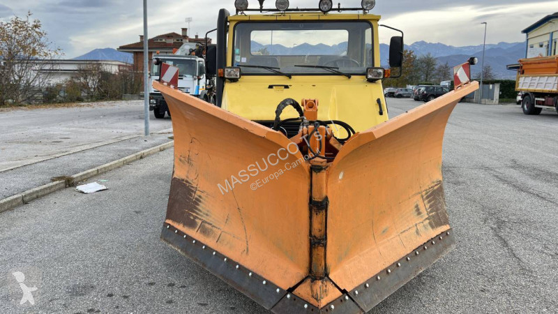 شاحنة Unimog U130