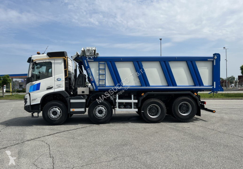 شاحنة Volvo FMX 500  8X4