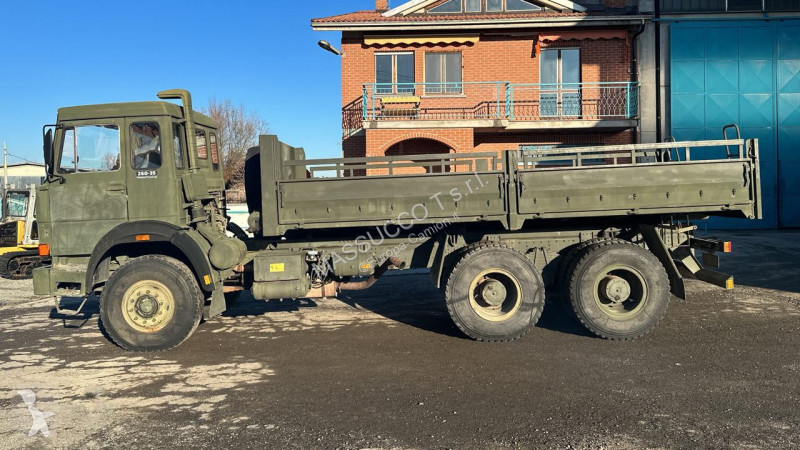 شاحنة Iveco 6x4