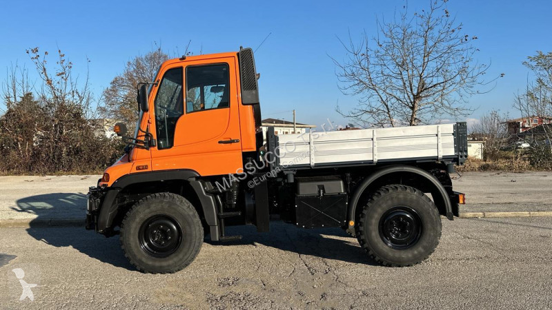 شاحنة Mercedes 405-10 4X4