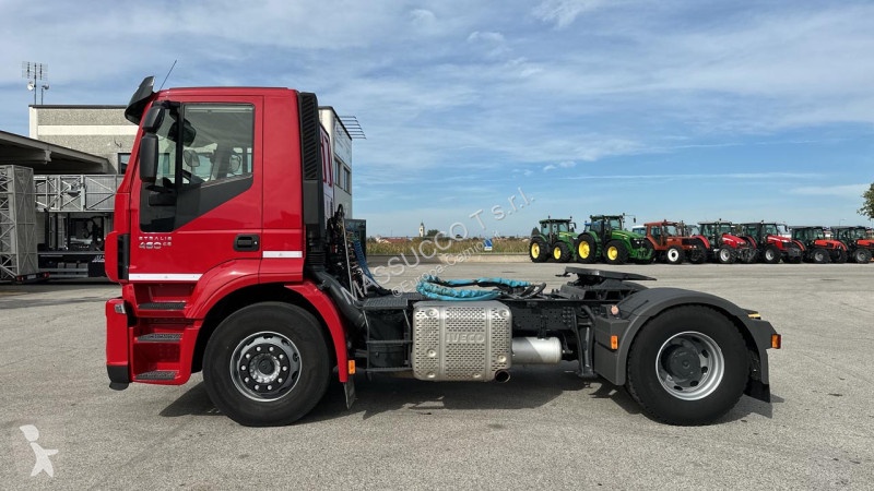 شاحنة Iveco 460 4X2