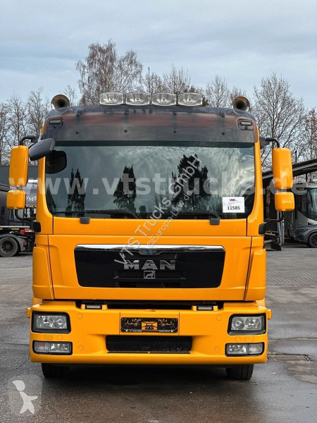 شاحنة MAN 8.220 4x2 Autotransporter 7,5 t.