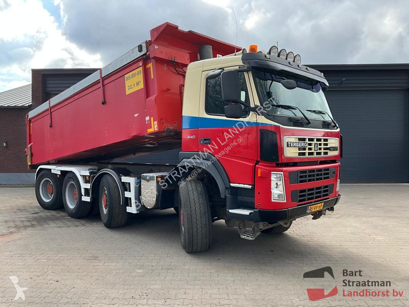 Lastbil Terberg FM2000-T 8x8 Euro 5 met 22,1m3...
