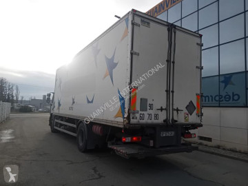 Camión furgón Renault
