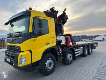 Camion cassone Volvo nuovo