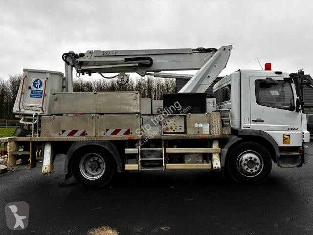 شاحنة Mercedes ATEGO