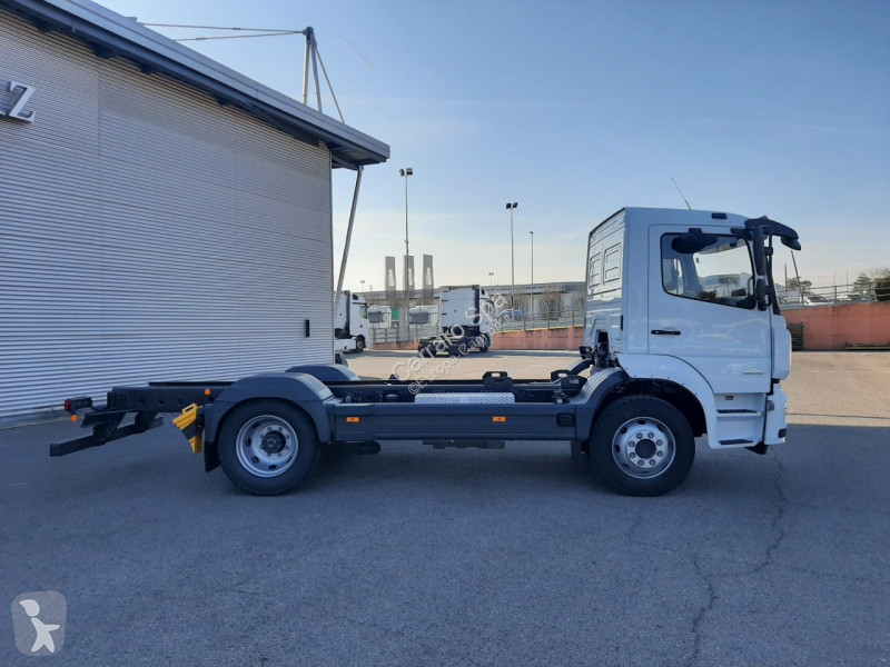 Camion Mercedes ATEGO DISTRIBUTION L