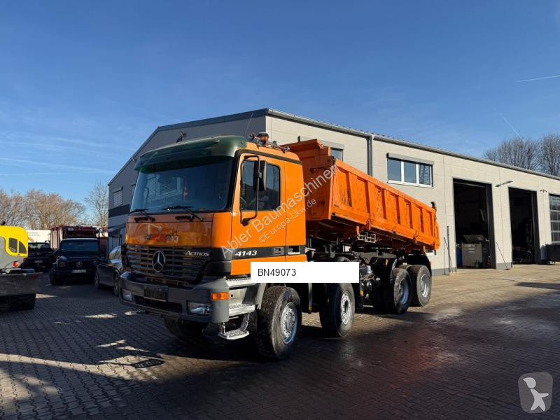 شاحنة Mercedes 4143