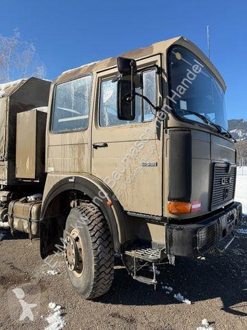 شاحنة MAN 4X4 FAHRSCHULE 128000 KILOMETER...