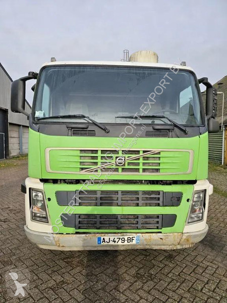 شاحنة Volvo 12480 Volvo 12.480 8x4 2005 – 480...