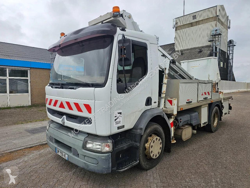 شاحنة Renault V.I. Renault VI Truck Mounted...