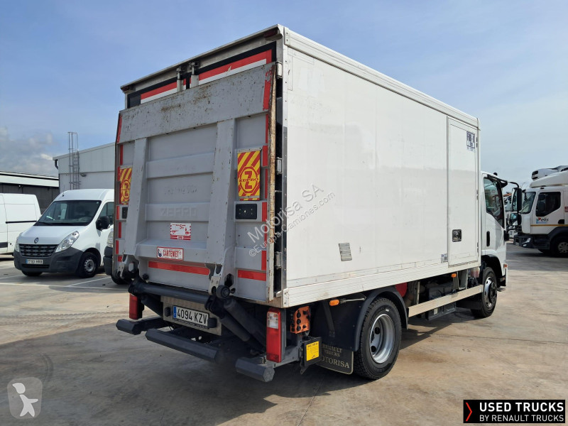 شاحنة Isuzu Quon