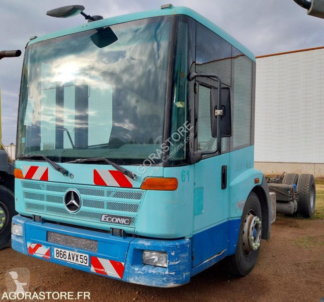 Trekker Mercedes ECONIC 1823