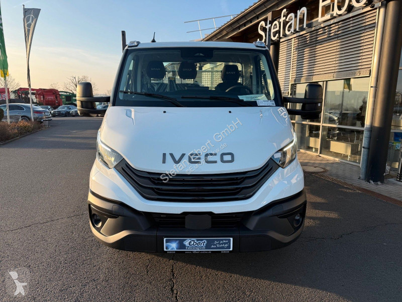 شاحنة Iveco 60C18 H 3-S.-Kipper *R3.450mm*2xAHK*