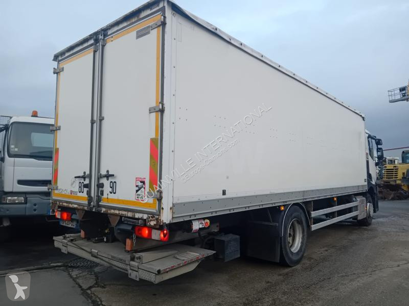 شاحنة Renault 380 Gamme T