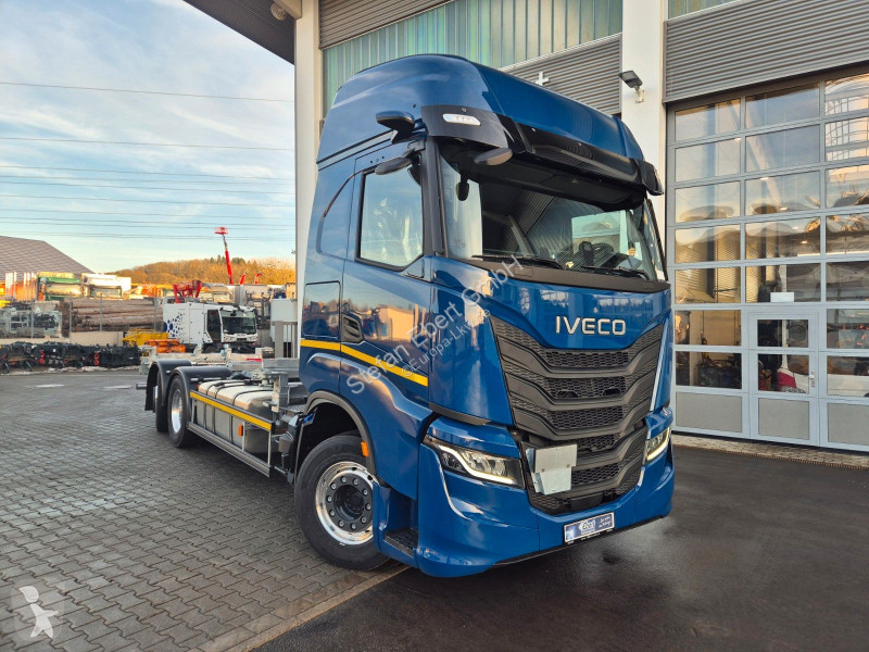 شاحنة Iveco AS260S50Y/FS CM 6x2-4 BDF...