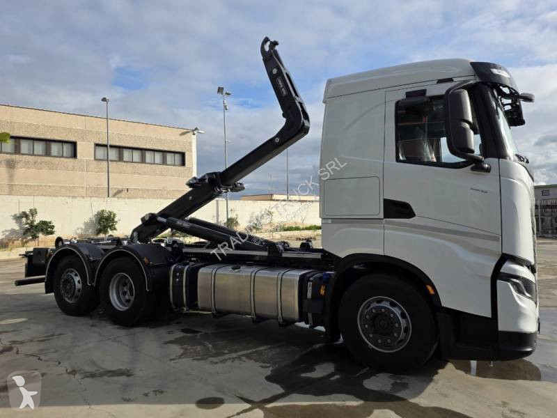 شاحنة Iveco
