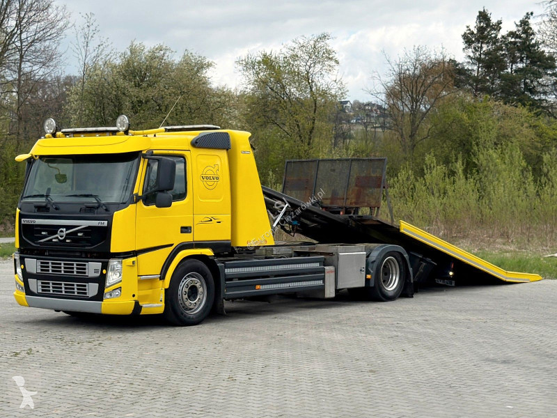 Camion Volvo 330 * ABSCHLEPPWAGEN 6,00 m *...
