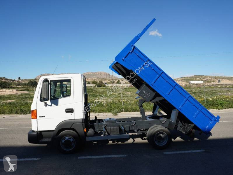 شاحنة Nissan