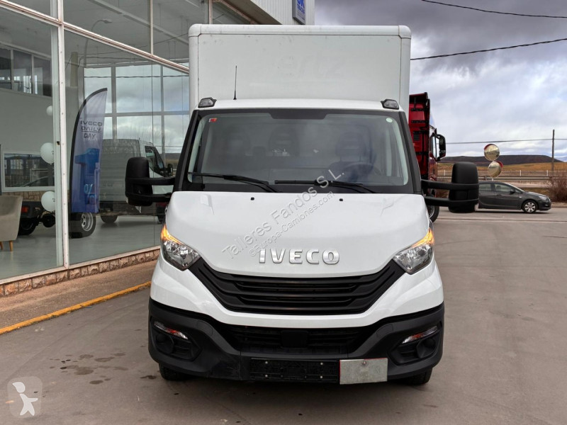 Furgoneta Iveco  35C16 20m3 1 AÑO DE GARANTIA...