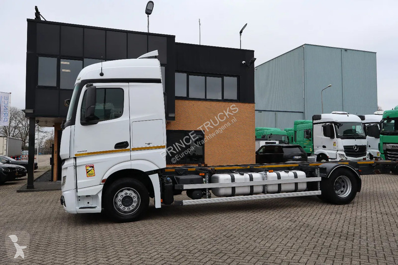 شاحنة Mercedes 1845 * EURO6 * 4X2 *