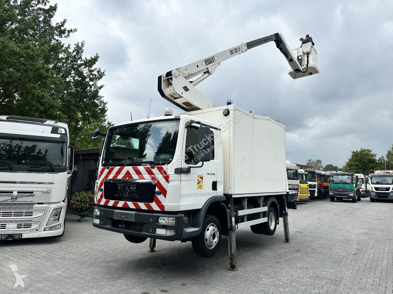 Camion MAN TGL 12.180 Koffer mit Ruthmann...