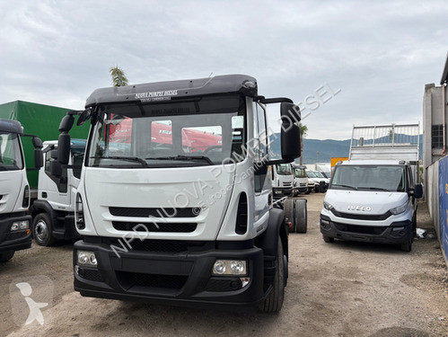 شاحنة Iveco Iveco 180e25