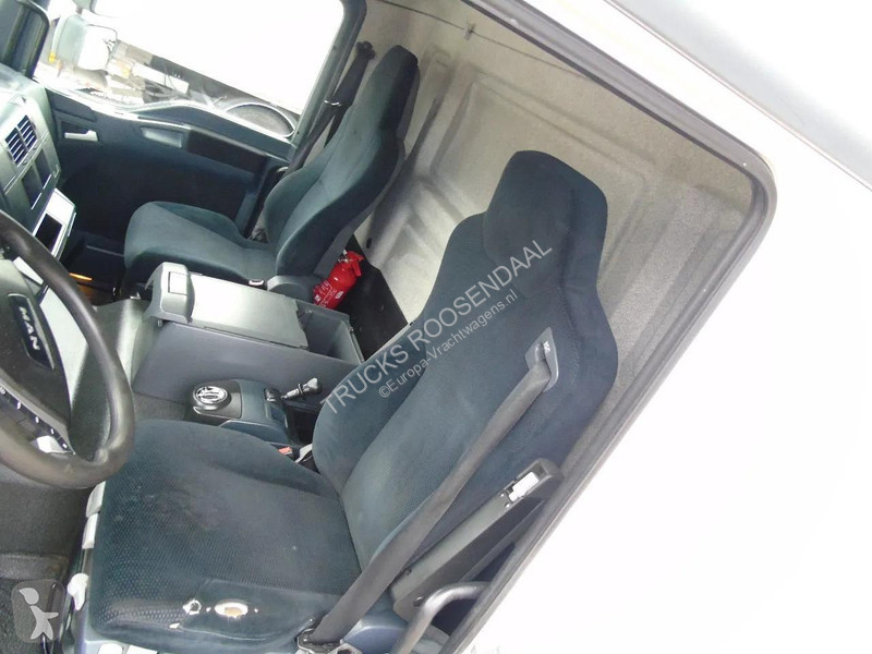 شاحنة MAN 12.250 + EURO 5 + LIFT
