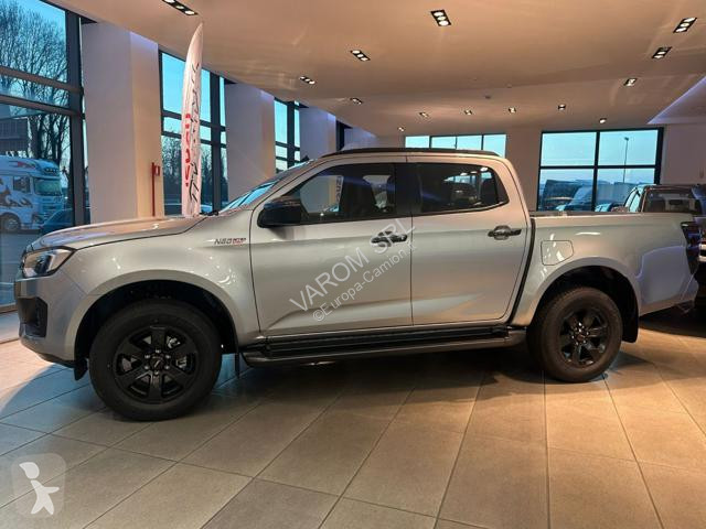 شاحنة Isuzu