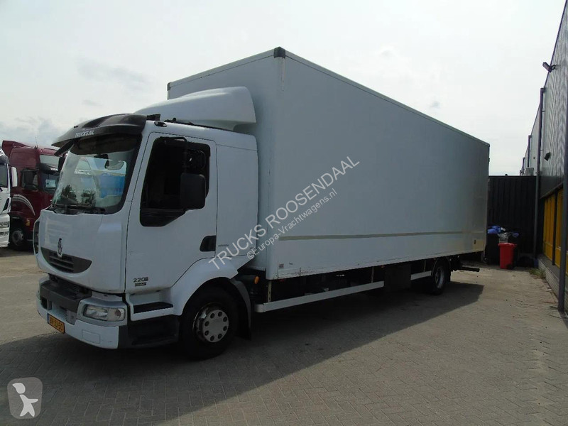 شاحنة Renault 220 + euro 5 + MANUAL + lift + 12T