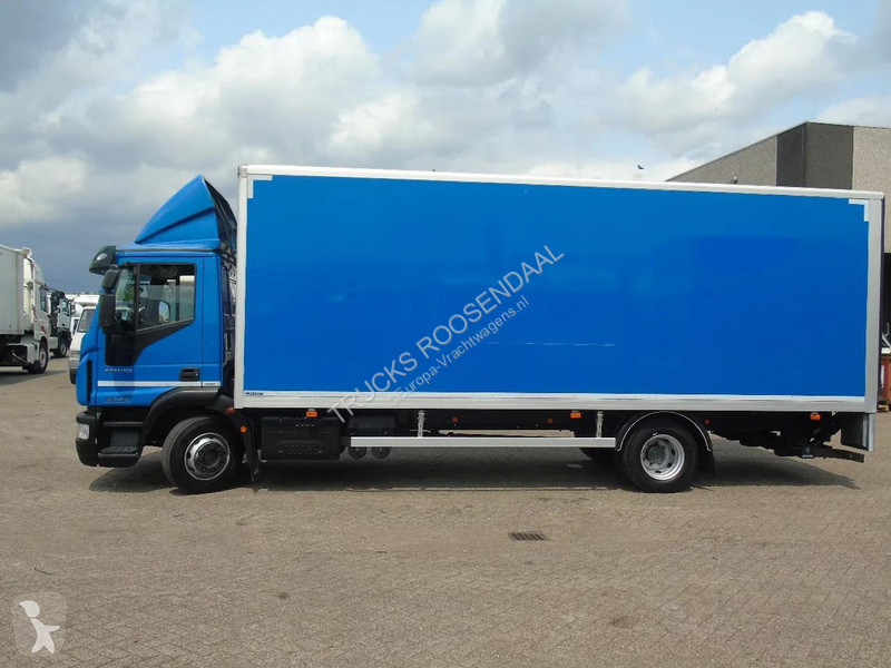 شاحنة Iveco 120E21 euro 6 + lift + lot in stock