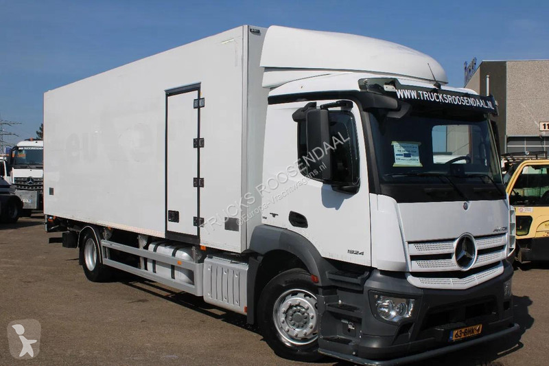 شاحنة Mercedes 1924 + THERMO KING 1200 + LIFT +...