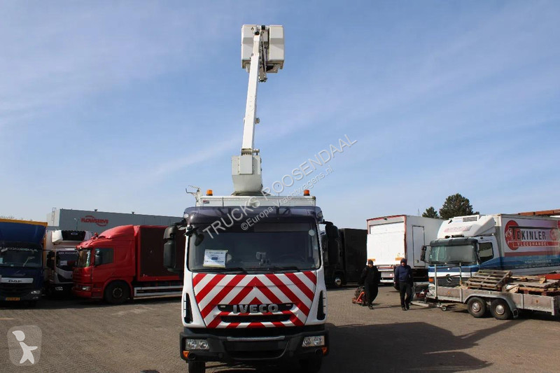 شاحنة Iveco 120EL18 + COMET 14 METER + EURO 5