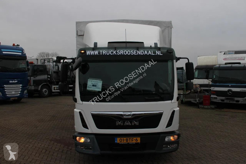 شاحنة MAN 8.220 + EURO 6 + LIFT