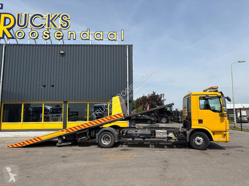 شاحنة MAN 12.220 + MANUAL + EURO 5 + WINCH +...
