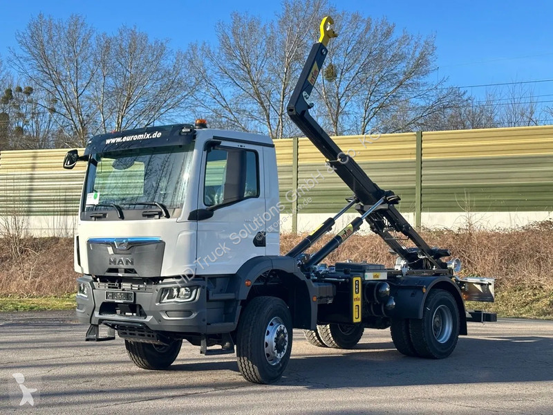 شاحنة MAN TGM MAN TGM 4x4 Euro 6e Hyva 12-45