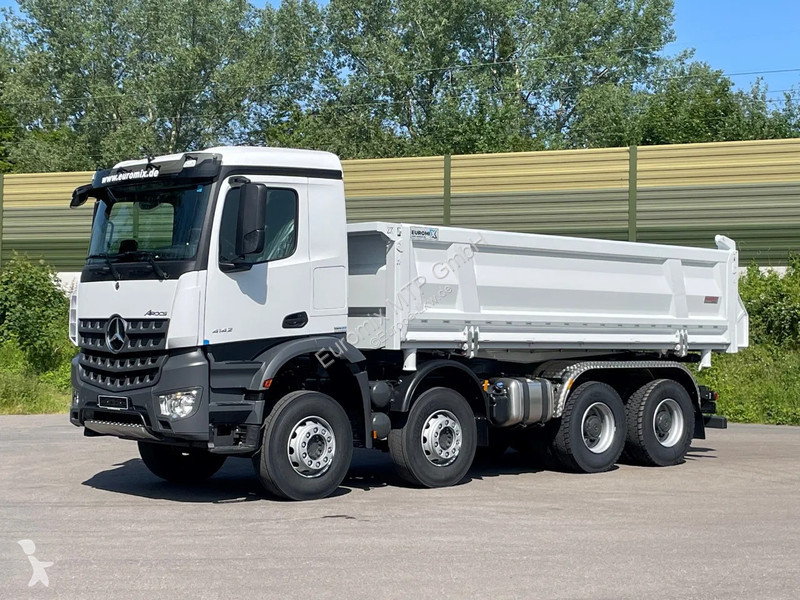Lastbil Mercedes 4145 Mercedes-Benz 4145 8X4...