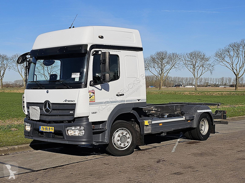 شاحنة Mercedes ATEGO 1221 WB 356 AIRCO ADR