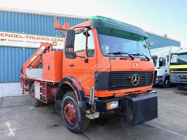 شاحنة Mercedes AK 4x4 V6 WITH ONLY 128.500 KM!!...