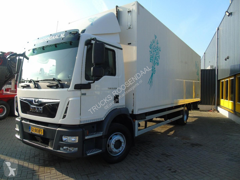 شاحنة MAN 12.250 + euro 6 + lift + iso box