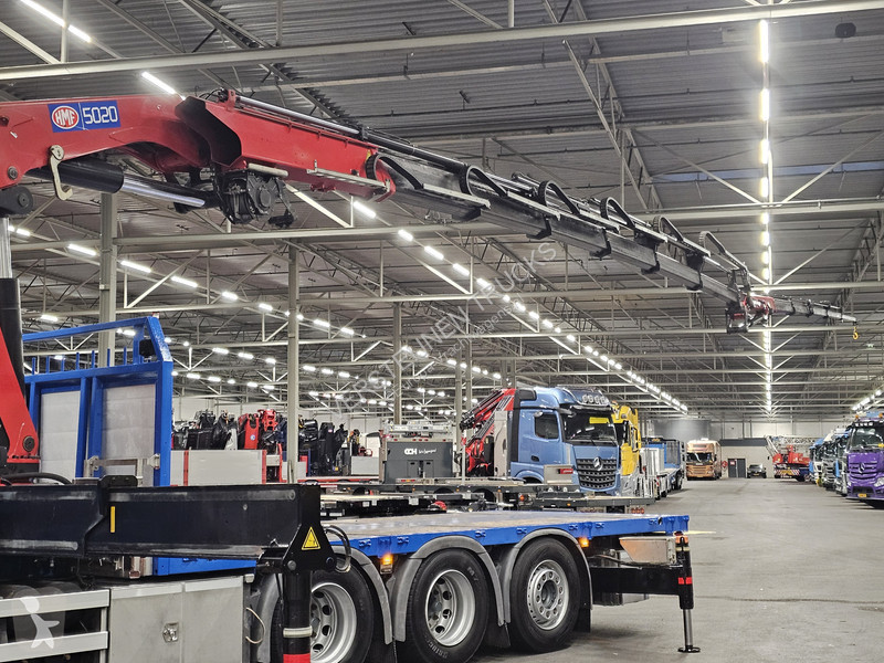 شاحنة Scania 490 8x4*4 / HMF 5020 + JIB