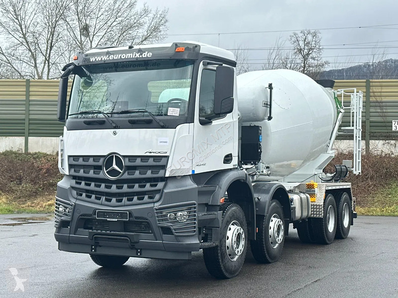 Camion Mercedes 4242 Mercedes-Benz  5 4242 8x4...