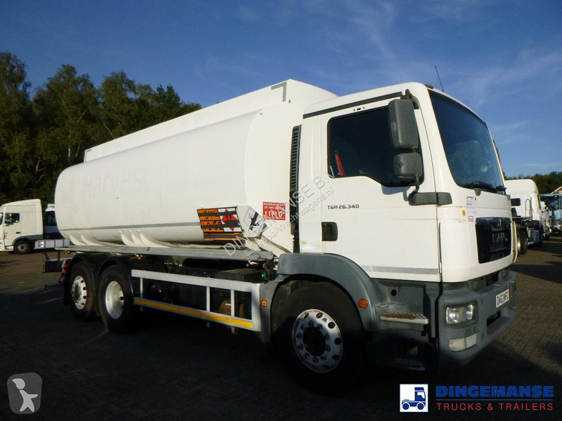 شاحنة MAN 26.340 6X2 RHD fuel tank 21 m3 / 5 comp